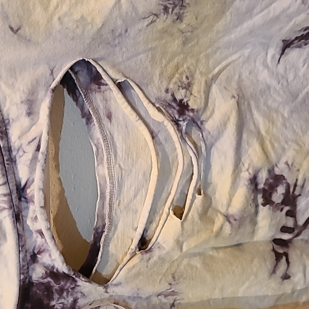 Womens Shirt - Picture 2 of 3